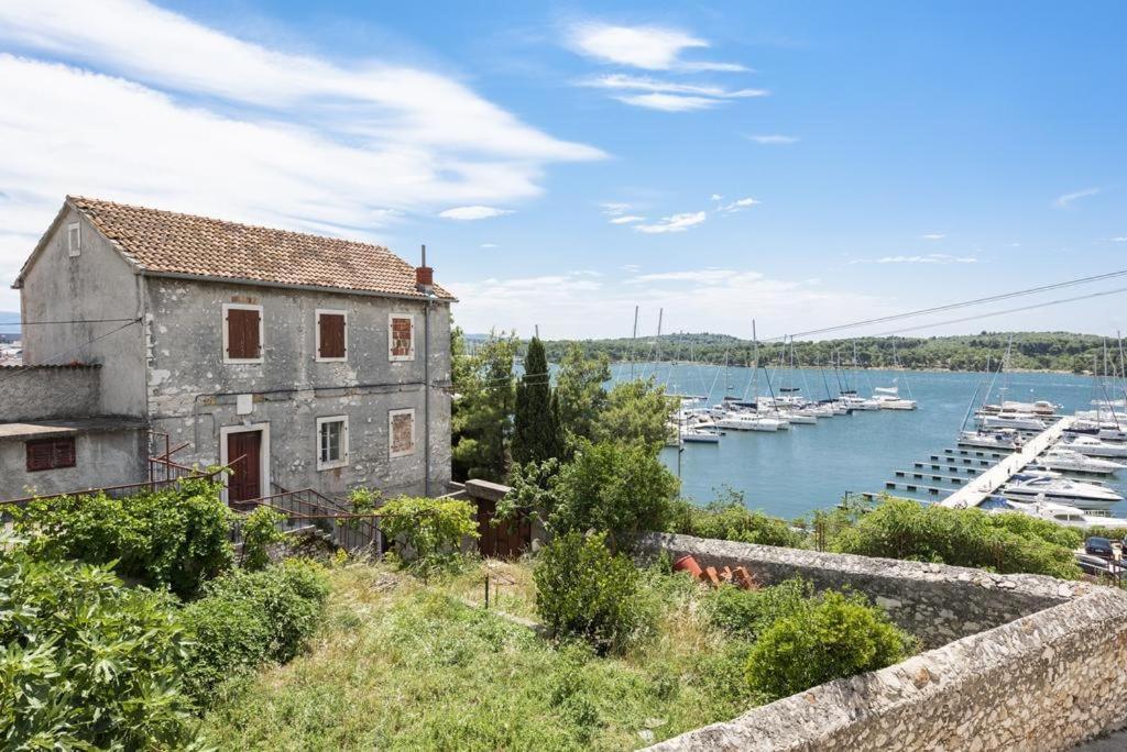 Apartments Tara, Sibenik - Mandalina Esterno foto