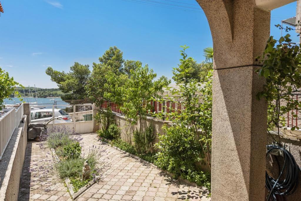 Apartments Tara, Sibenik - Mandalina Esterno foto