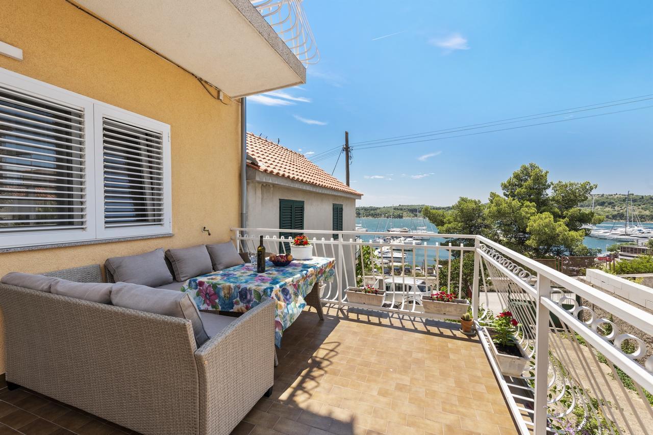 Apartments Tara, Sibenik - Mandalina Esterno foto
